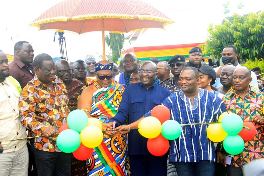 GOVERNMENT HAS COMPLETED 1,180 KMS OF ROADS IN ASHANTI REGION SINCE 2017-VICE PRESIDENT
